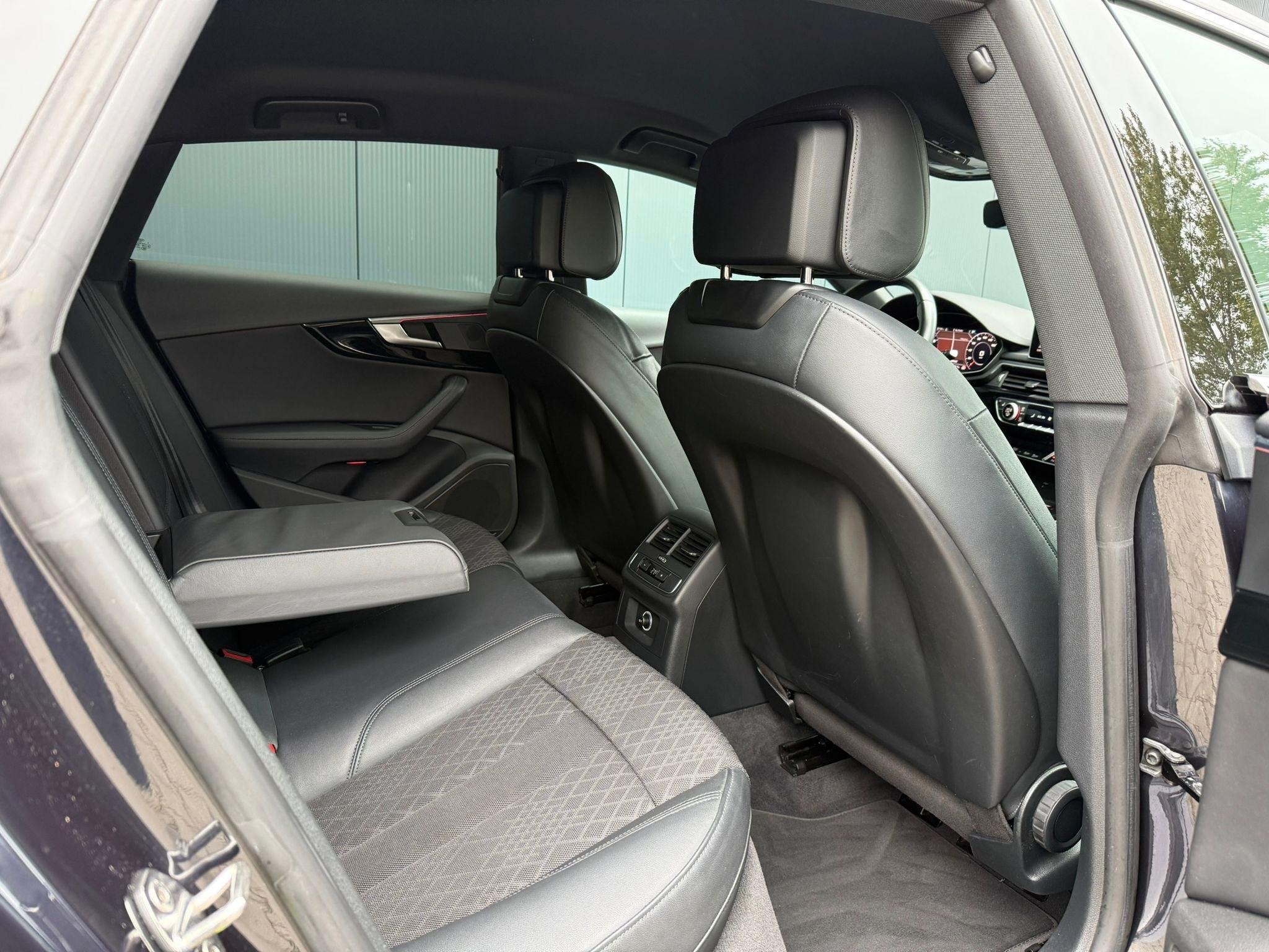Foto 34 van Audi A5 Sportback 2.0 TFSI MHEV Sport Pro Line virtual / cam