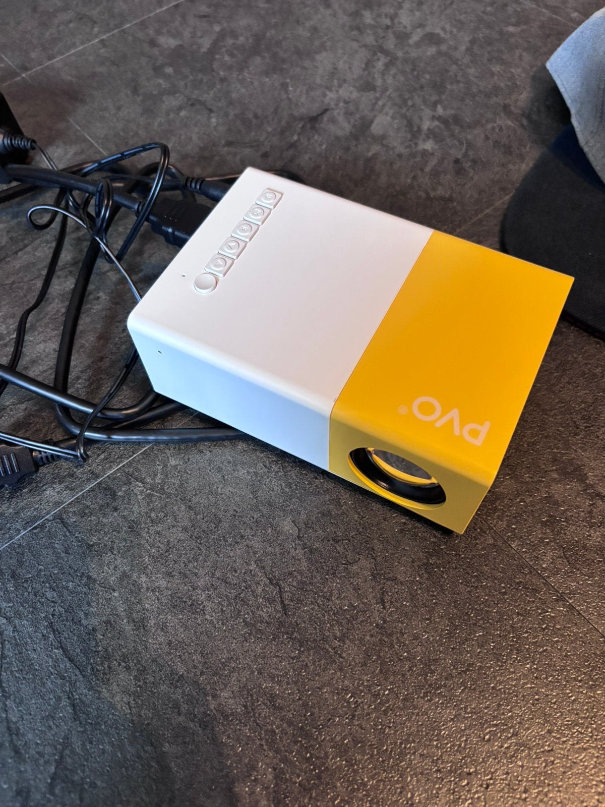 Projector, Ophalen of Verzenden, Zo goed als nieuw, LED
