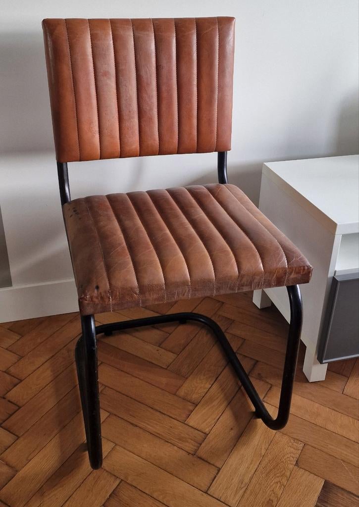 Leather/vinyl chair, Huis en Inrichting, Stoelen, Ophalen, Rood, Eén