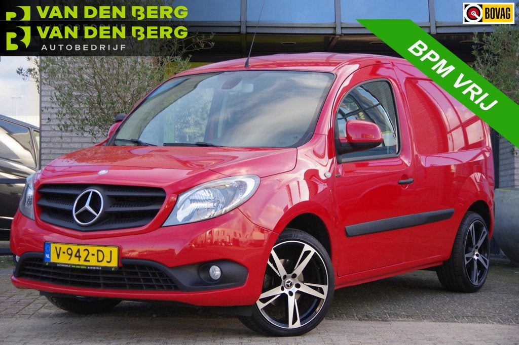Mercedes-Benz Citan 112 AUT BENZINE, AIRCO, CRUISE, PARKEERS, Auto's, Bestelauto's, Stof, Gebruikt, Euro 6, 4 cilinders
