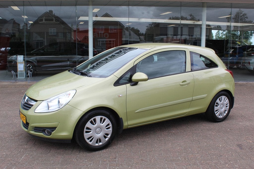 Opel Corsa 1.2-16V Enjoy Automaat nette auto Airco , Radio/C, Auto's, Zwart, 4 cilinders, 1229 cc, Origineel Nederlands