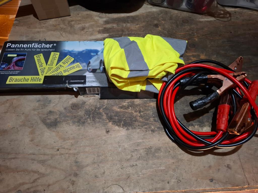 Startkabels, veiligheidshesje, waarschuwingsbord, Auto diversen, Auto-accessoires, Ophalen of Verzenden, Zo goed als nieuw