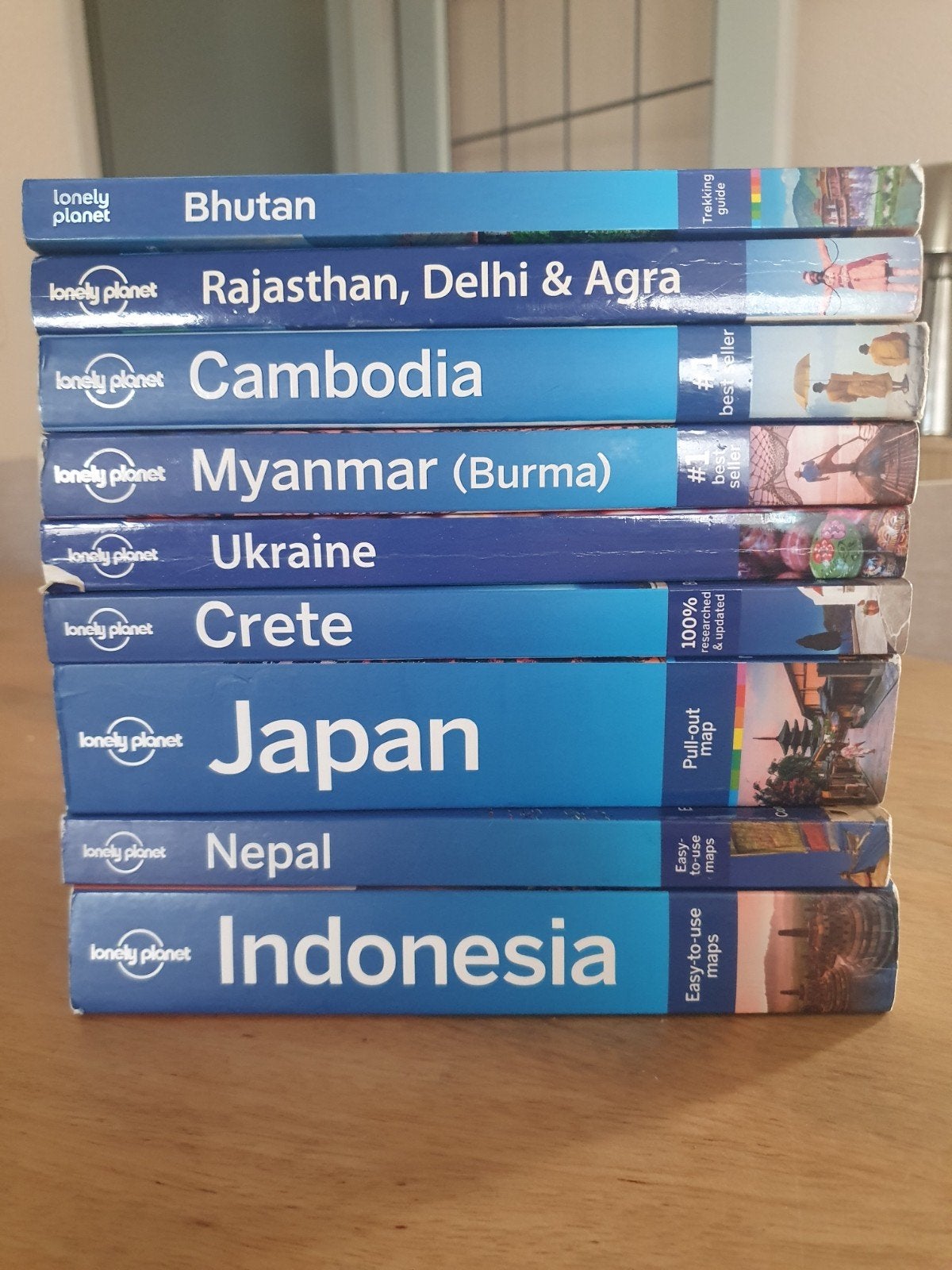 Diverse Lonely Planet Reisgidsen - Diverse Bestemmingen, Boeken, Gelezen, Lonely Planet, Europa, Ophalen of Verzenden