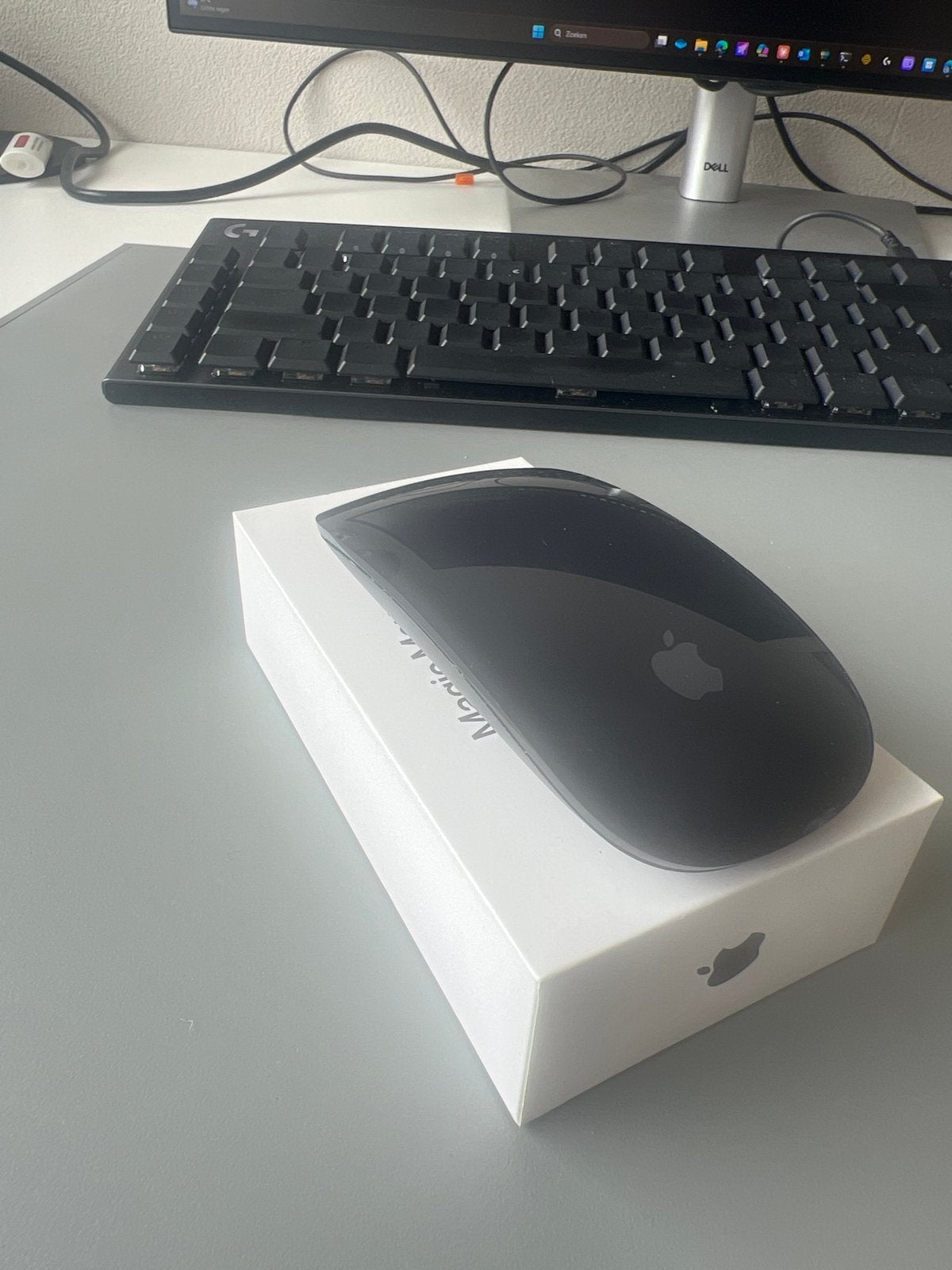 Apple Magic Mouse 2 - Spacegrijs (Zo goed als nieuw), Computers en Software, Muizen, Rechtshandig, Muis, Ophalen of Verzenden