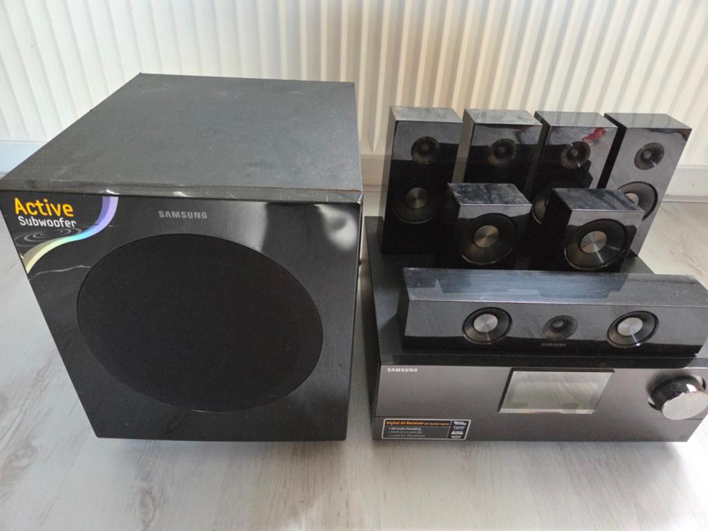Samsung home cinema systeem, Audio, Tv en Foto, Home Cinema-sets, Blu-ray-speler, 70 watt of meer, Zo goed als nieuw, 5.1-systeem
