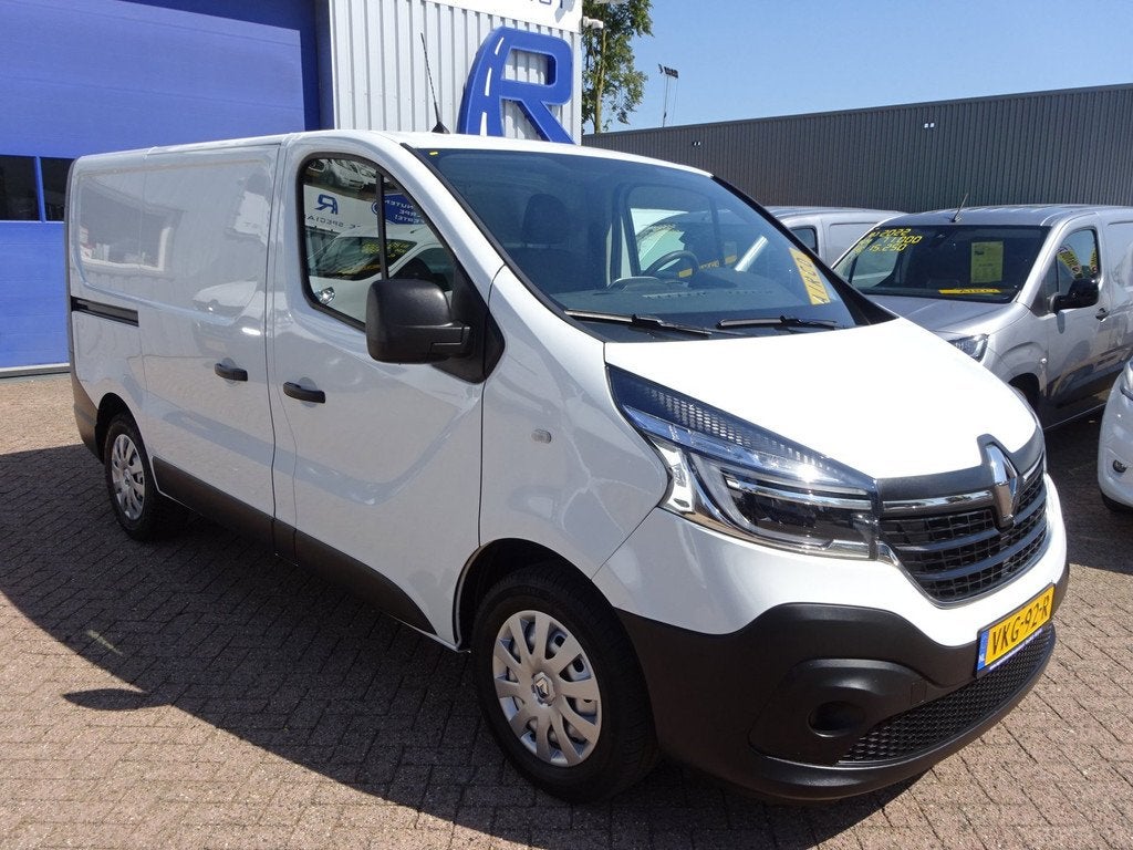 Renault Trafic 2.0 dCi 120 T29 L1H1 Comfort AIRCO NAVIGATIE, Auto's, Stof, Gebruikt, 4 cilinders, 2000 kg