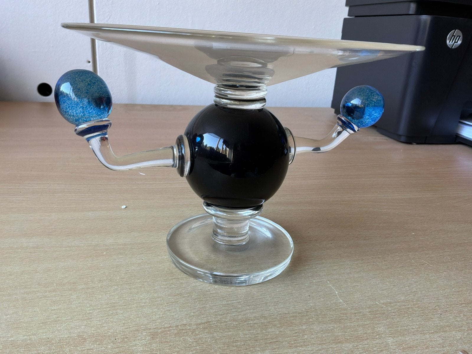 Glazen fruitschaal met blauwe en zwarte accenten, Antiek en Kunst, Ophalen of Verzenden