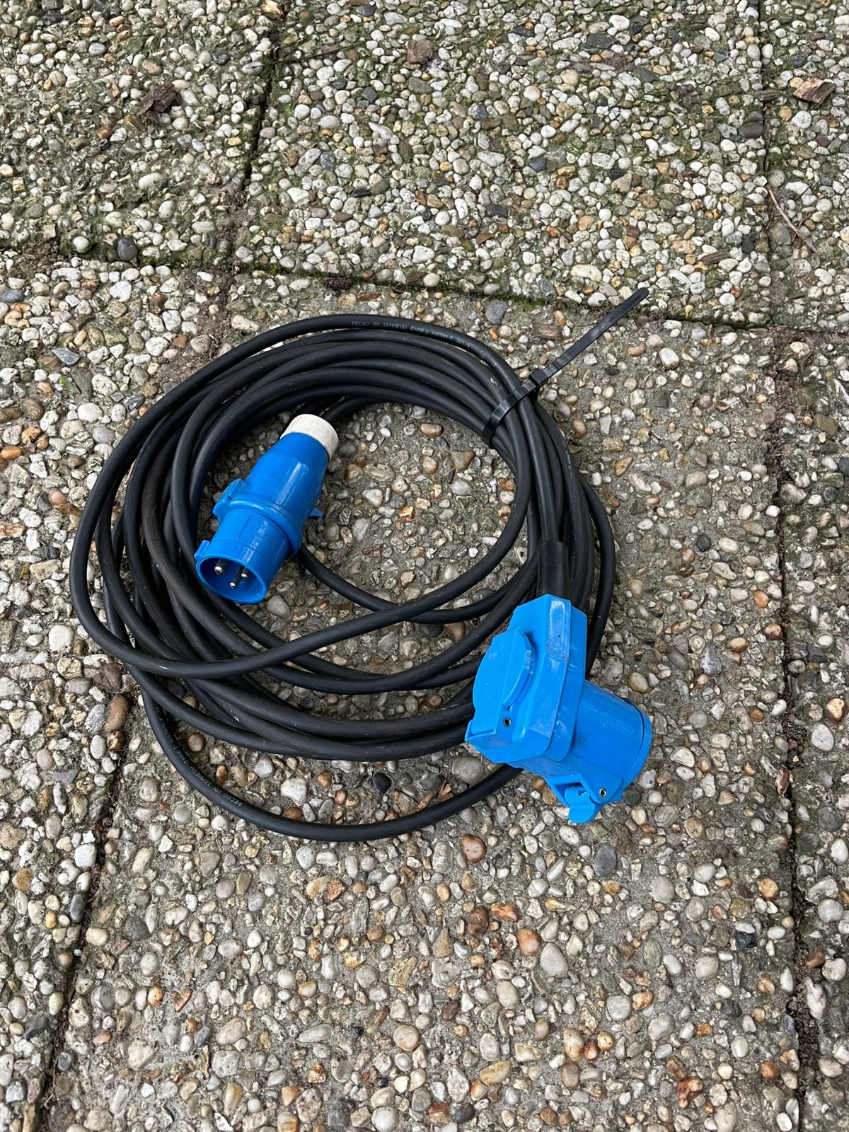 Prima verlengkabel 10 meter CE 16 amp, Ophalen of Verzenden, Zo goed als nieuw, Kabel of Snoer