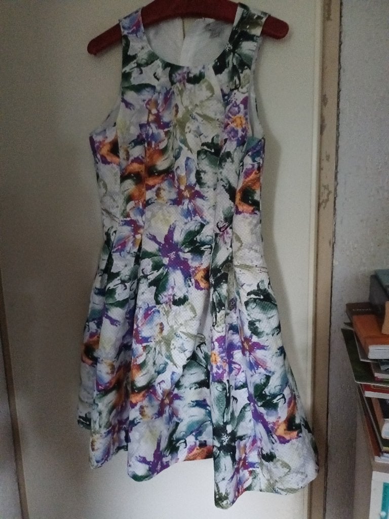 Witte jurk H&M groen bloemen zomerjurk mt 42 nieuwstaat, H&M, Wit, Maat 42/44 (L), Ophalen of Verzenden
