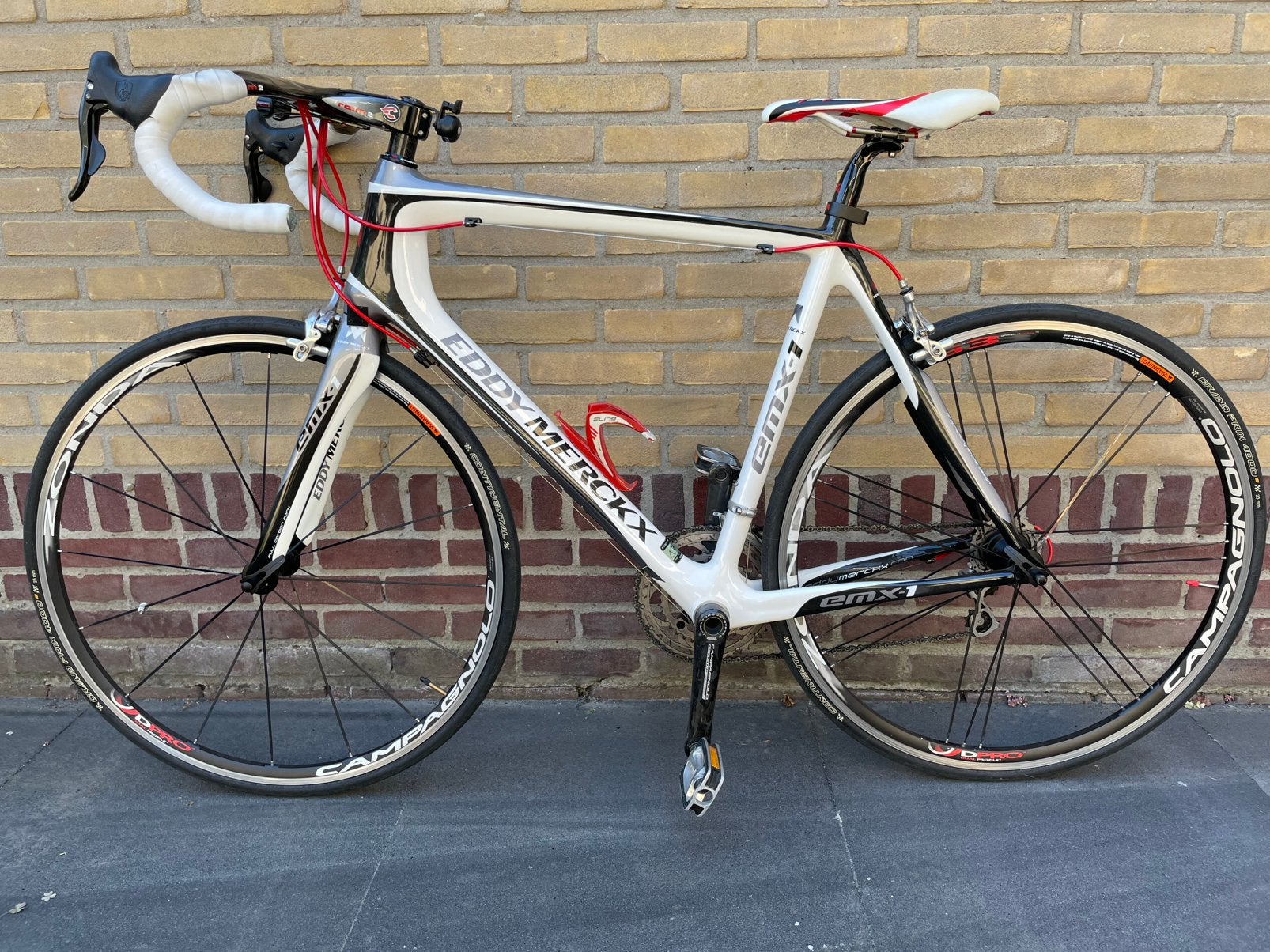 Eddy Merckx full carbon wit/zwart/rood, Fietsen en Brommers, Gebruikt, Carbon, 10 tot 15 versnellingen, Ophalen