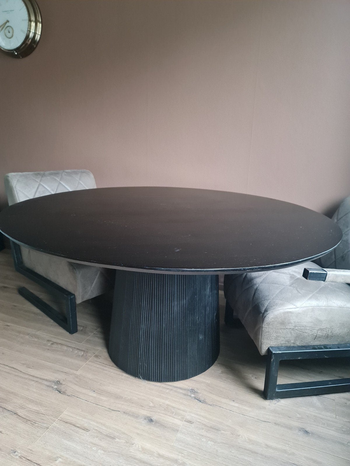 Mooie ronde tafel van goede kwaliteit - 150 cm diameter, Ophalen, Rond, Zo goed als nieuw, Vijf personen of meer