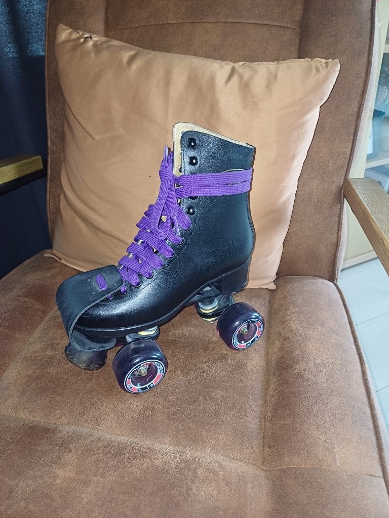 Gloednieuwe rollerskates maat 37, Zo goed als nieuw, Wielen of Lagers, Dames, Ophalen