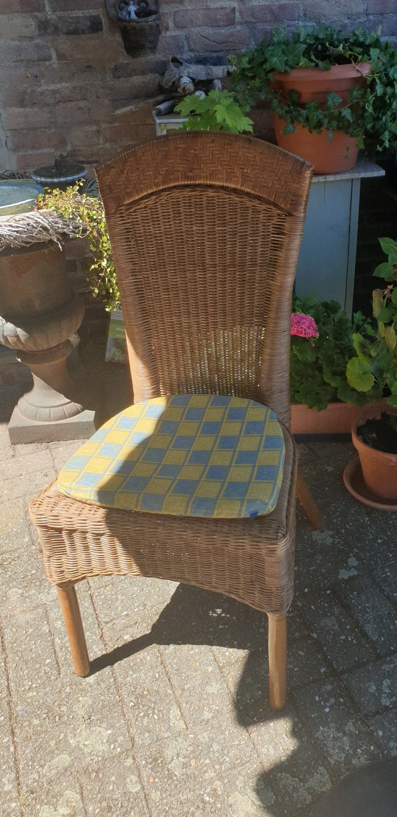 Rotan stoel met kussen, Ophalen, Gebruikt, Bruin, Stof