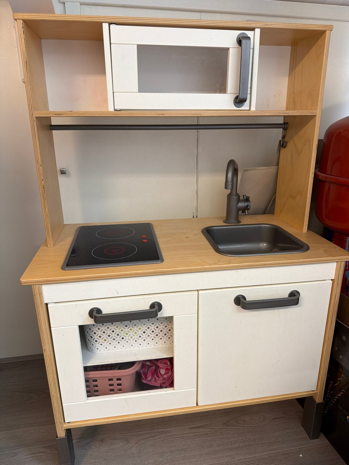Houten kinderkeuken met magnetron en kookplaat, Ophalen, Gebruikt, Hout, Speelkeuken