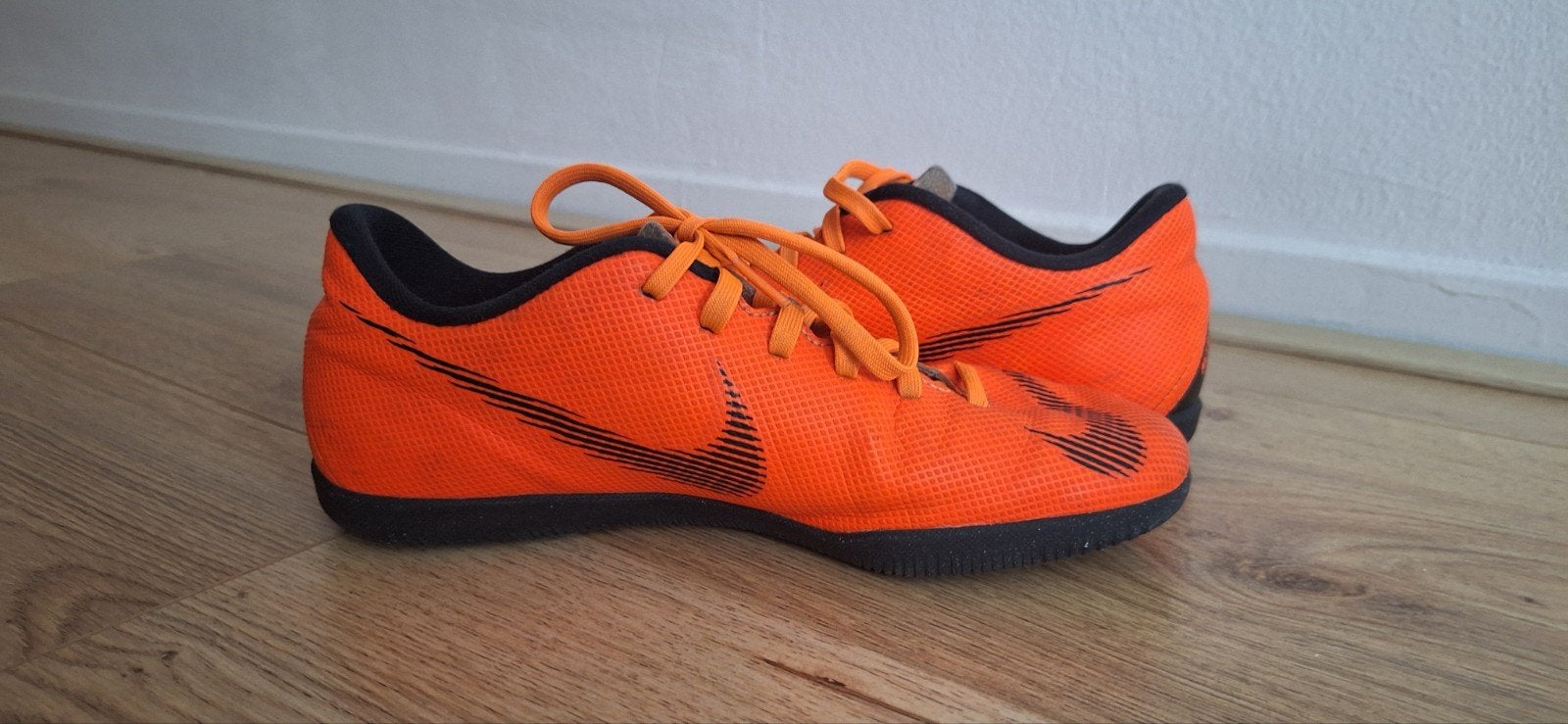 Nike sportschoen maat 37.5, Ophalen, Gebruikt, Schoenen