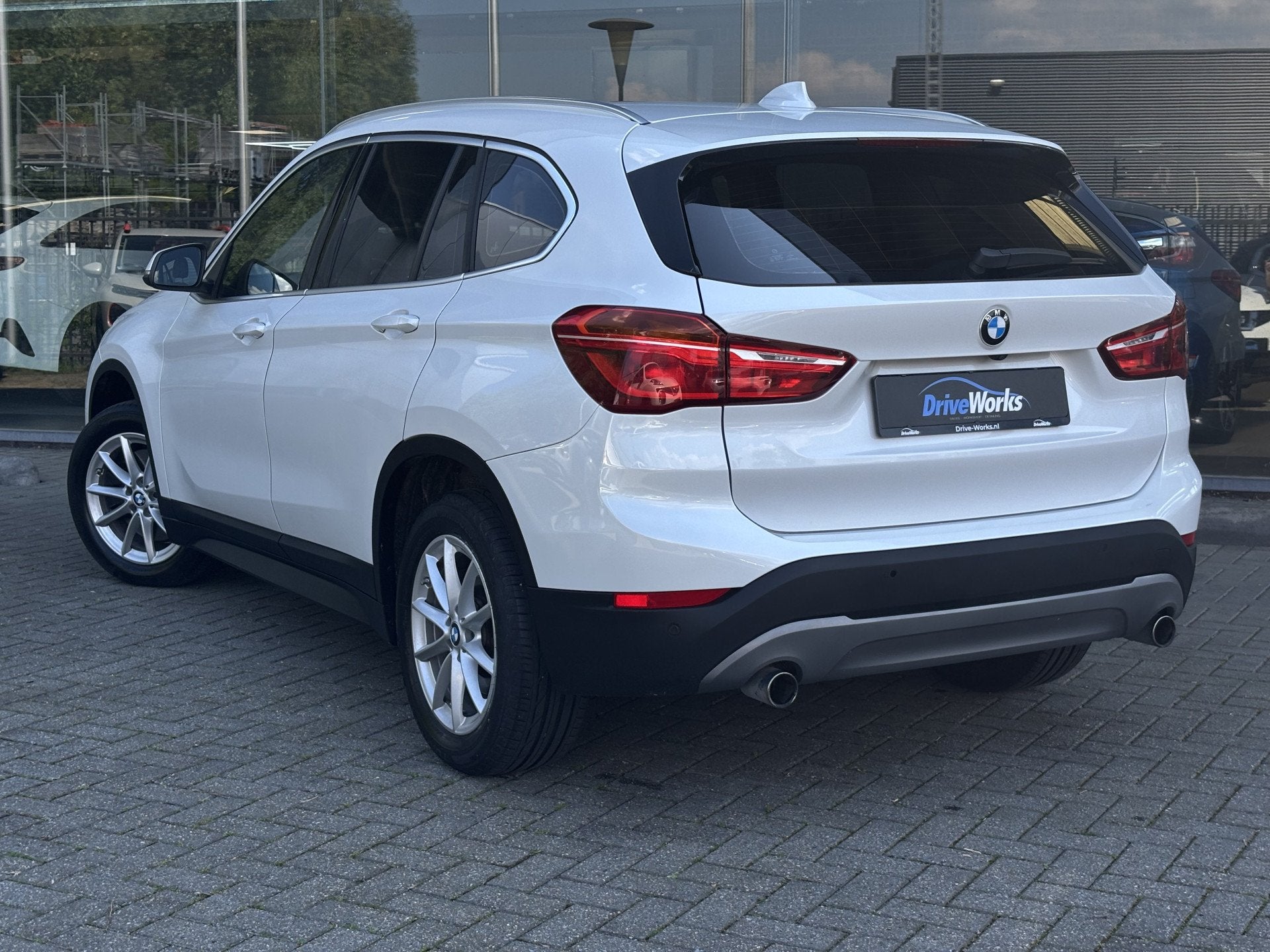 BMW X1 xDrive20i High Executive | Camera | Carplay | Leer |, Auto's, 1998 cc, Gebruikt, Huisgarantie, Met garantie (alle)