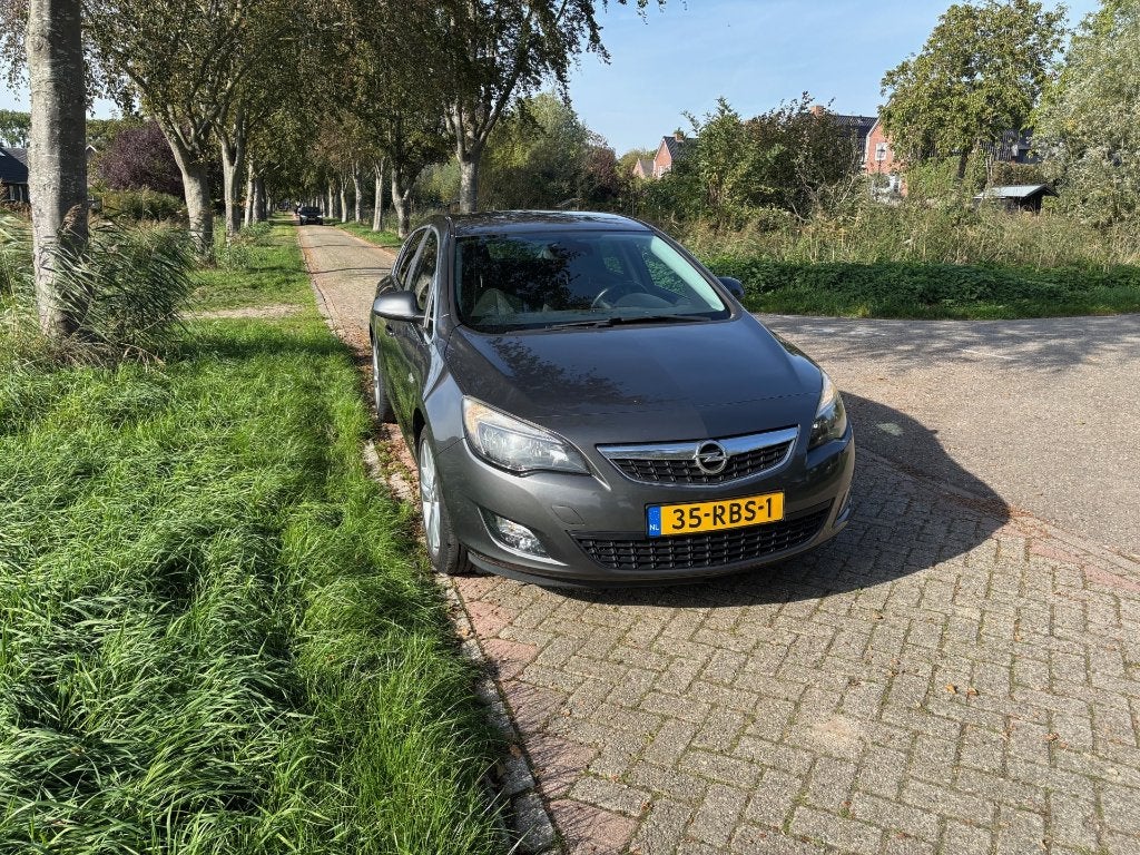 Opel Astra 1.4 Turbo Ecotec 165pk, Auto's, Voorwielaandrijving, Euro 5, Stof, 680 kg