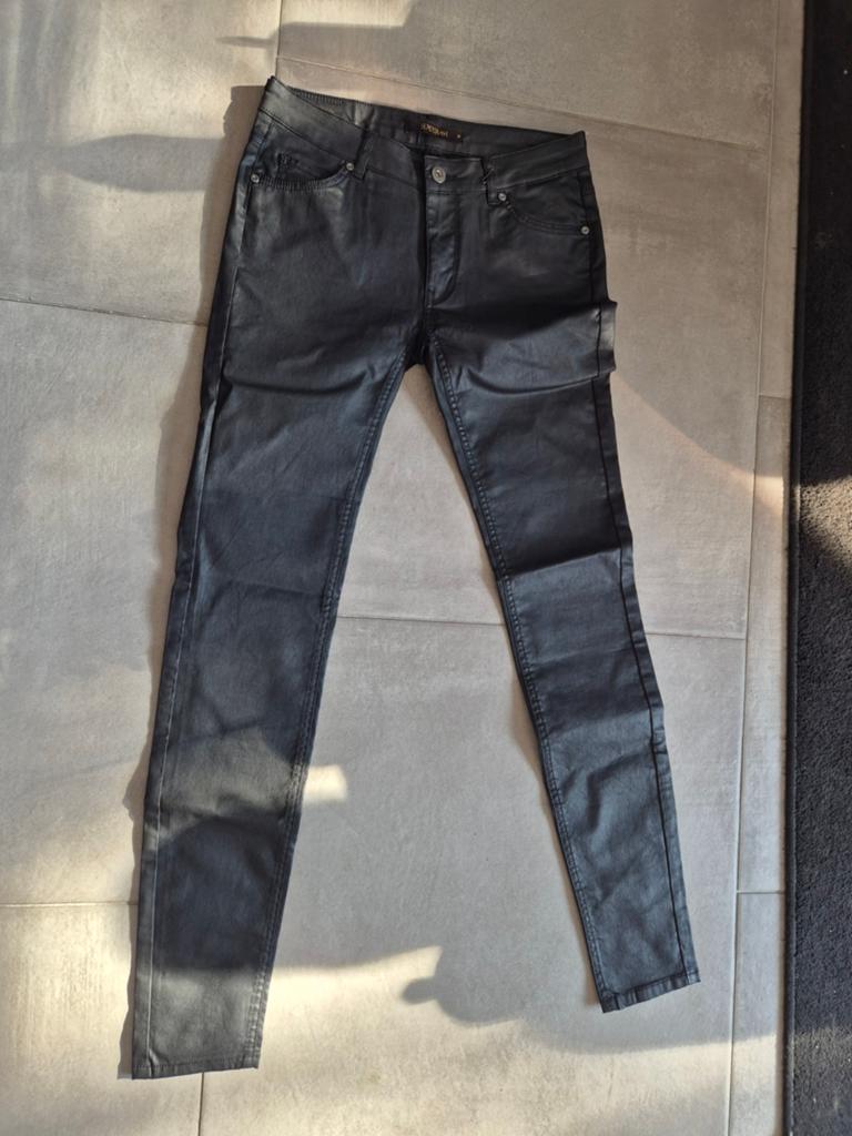 Dames broek, Kleding | Dames, Ophalen of Verzenden, Nieuw, Blauw, W28 - W29 (confectie 36)