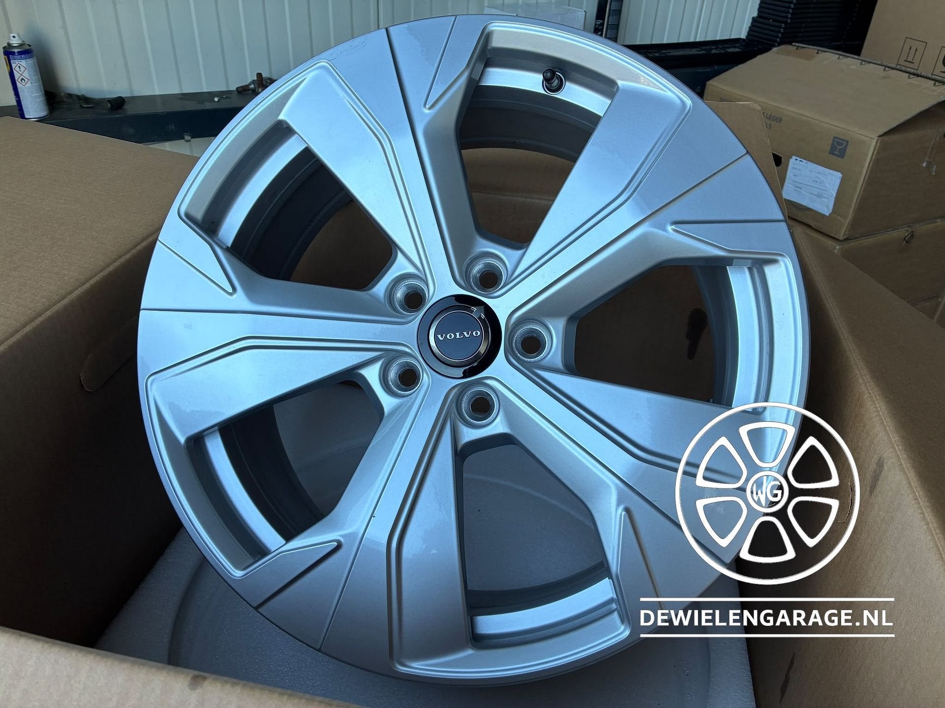 4x 18 inch Originele Volvo XC60 Velgen Origineel NIEUW, 18 inch, Velg(en), -, -