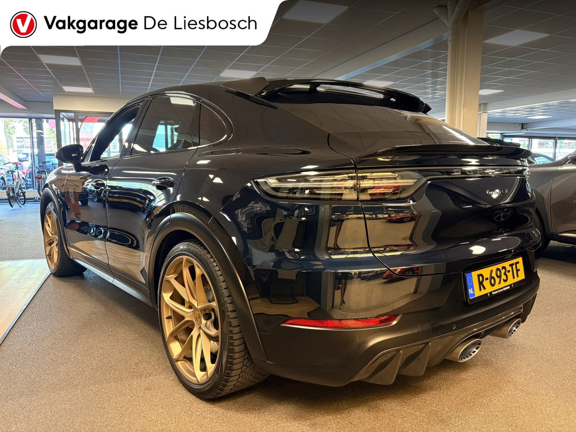 Porsche Cayenne Coupé 4.0 Turbo GT 641pk / Carbon dak / car, Auto's, Porsche, Cayenne, Gebruikt, Bedrijf, Vierwielaandrijving