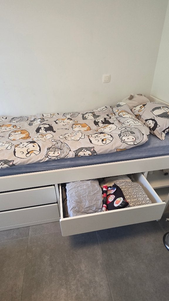 Ikea eenpersoonsbed SLÄKT + GRATIS matras e.d., Huis en Inrichting, Slaapkamer | Bedden, Ophalen, 90 cm, Eenpersoons, Wit