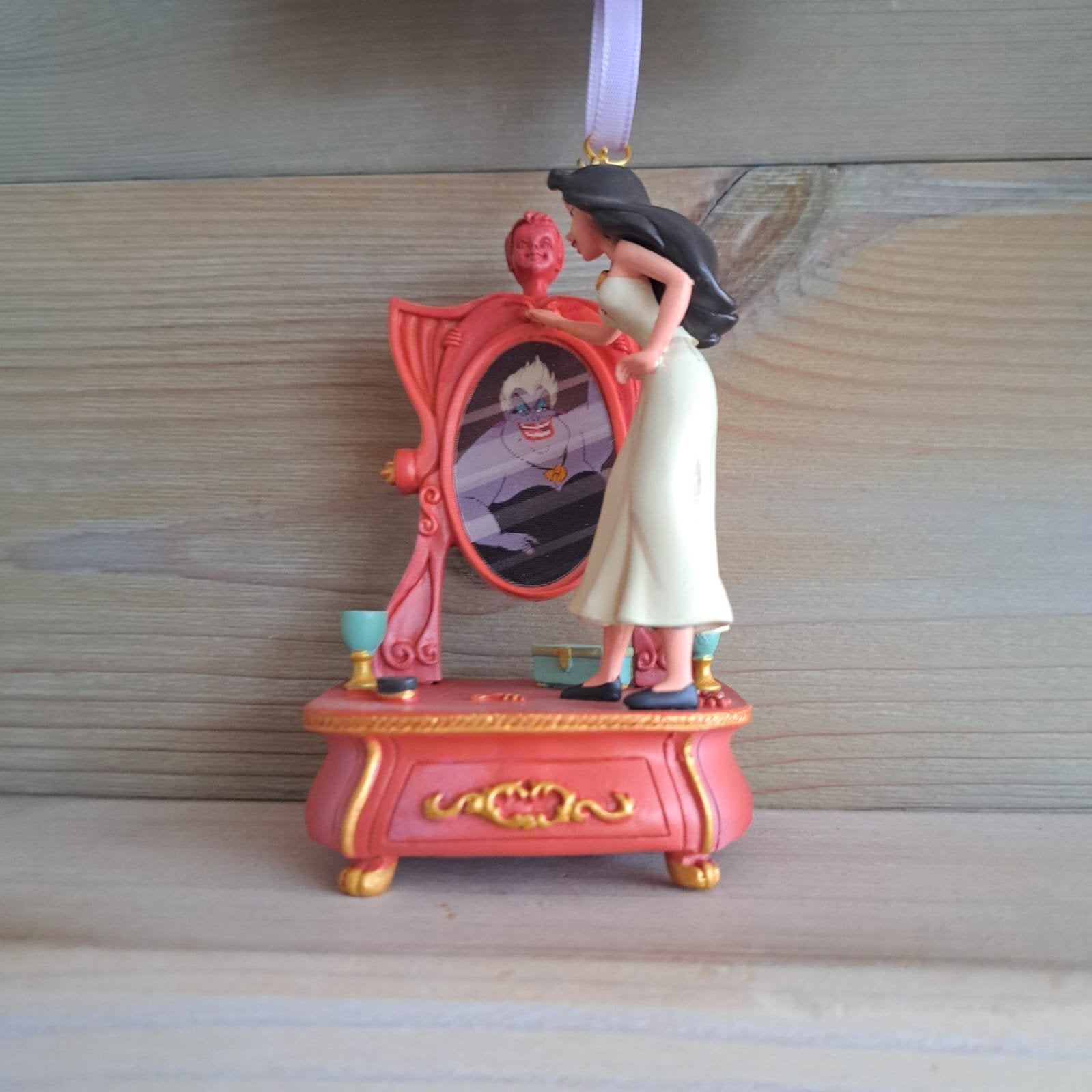 Disney Sketchbook Ursula Villain ornament, Ophalen of Verzenden, Nieuw, Beeldje of Figuurtje