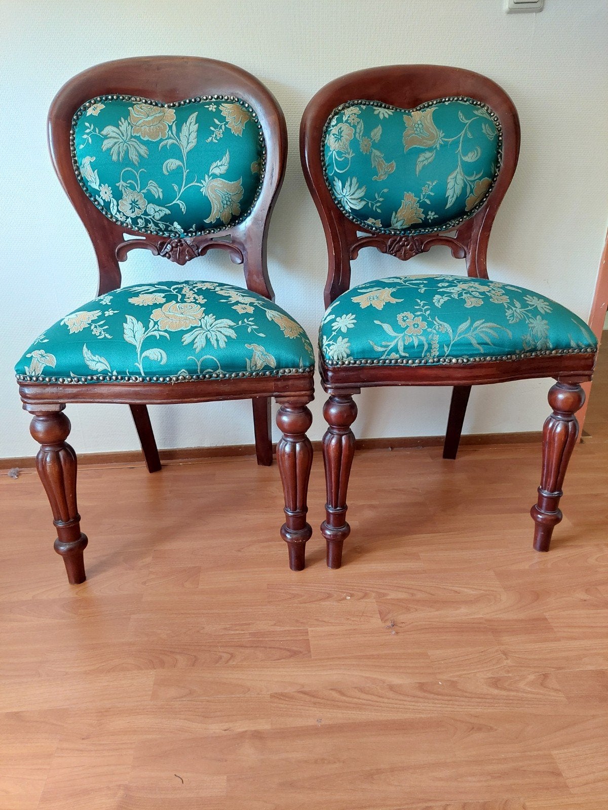 Set van 2 antieke stoelen met bloemenpatroon, Antiek en Kunst, Ophalen