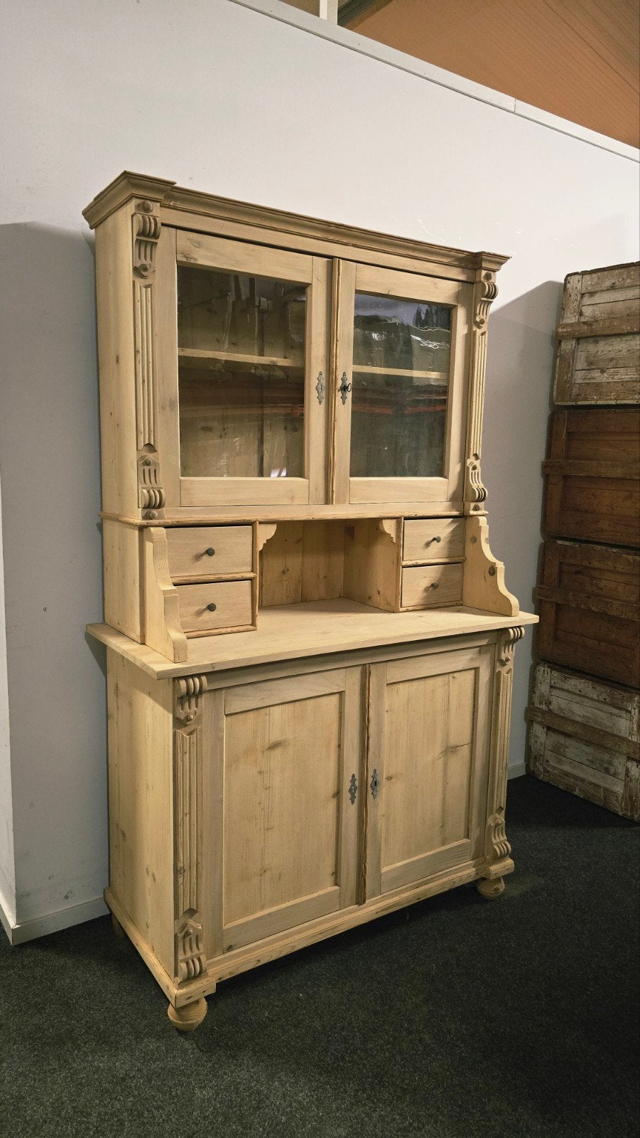 Antieke Grenen Houten Buffetkast uit voorraad leverbaar!, Huis en Inrichting, Kasten | Buffetkasten, Ophalen of Verzenden, Zo goed als nieuw