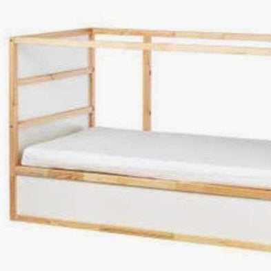 Ikea Kura bed zgan incl matras gedemonteerd, Kinderen en Baby's, Kinderkamer | Stapelbedden en Hoogslapers, Ophalen, Zo goed als nieuw