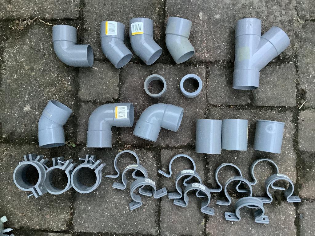 PVC bocht, PVC buis, koppelstukken en zadels 50 mm., Ophalen, Bochten, Pvc, Zo goed als nieuw