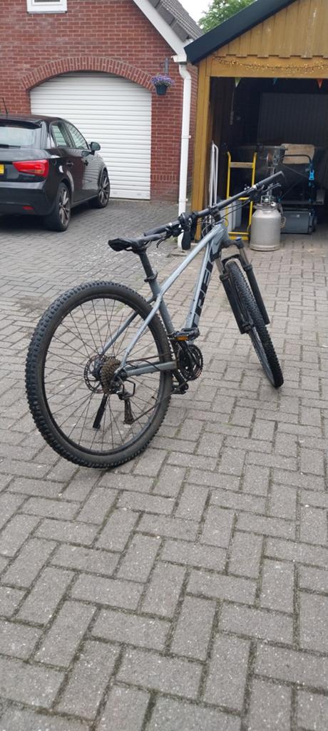 Trek marlin 7 2022, Fietsen en Brommers, Fietsen | Mountainbikes en ATB, Ophalen, Gebruikt, Trek