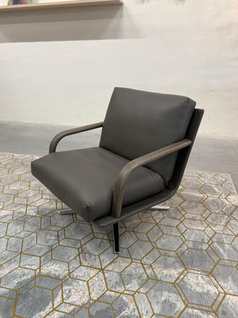 Nieuw Leolux Kudo Draai fauteuil grijs leer design stoel, Huis en Inrichting, Leolux, Nieuw, Ophalen of Verzenden, 50 tot 75 cm