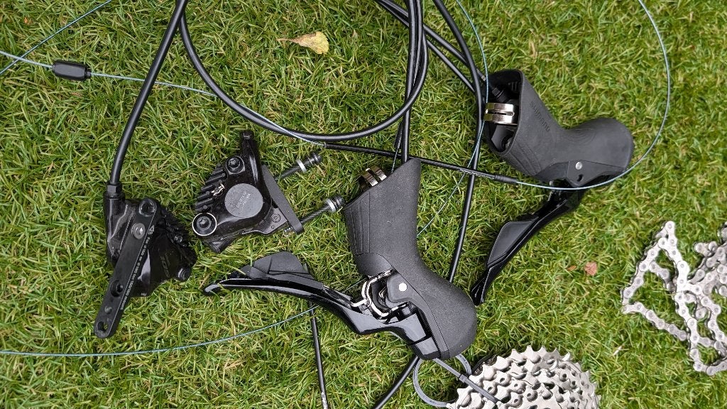 Complete Shimano 105 2x11 groepset – slechts 500 km, Crankstel of Pedalen, Ophalen of Verzenden, Zo goed als nieuw, Aluminium