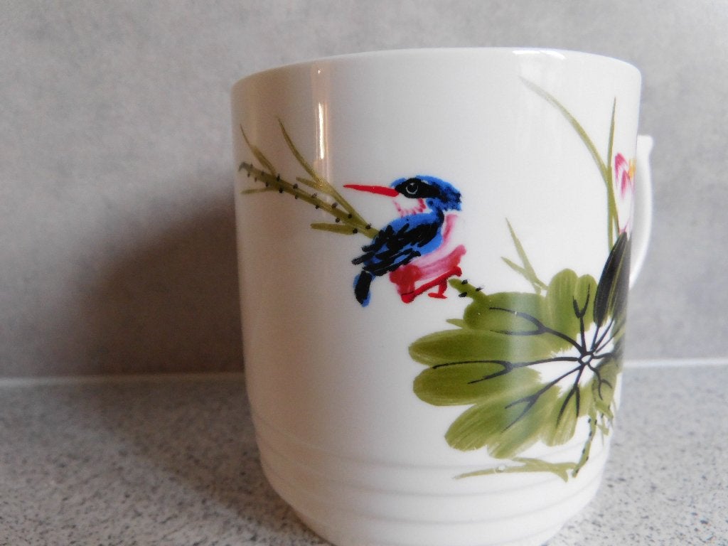 Mok 250 ml. IJsvogel Happy Garden, Huis en Inrichting, Keuken | Servies, Overige merken, Ophalen of Verzenden, Zo goed als nieuw