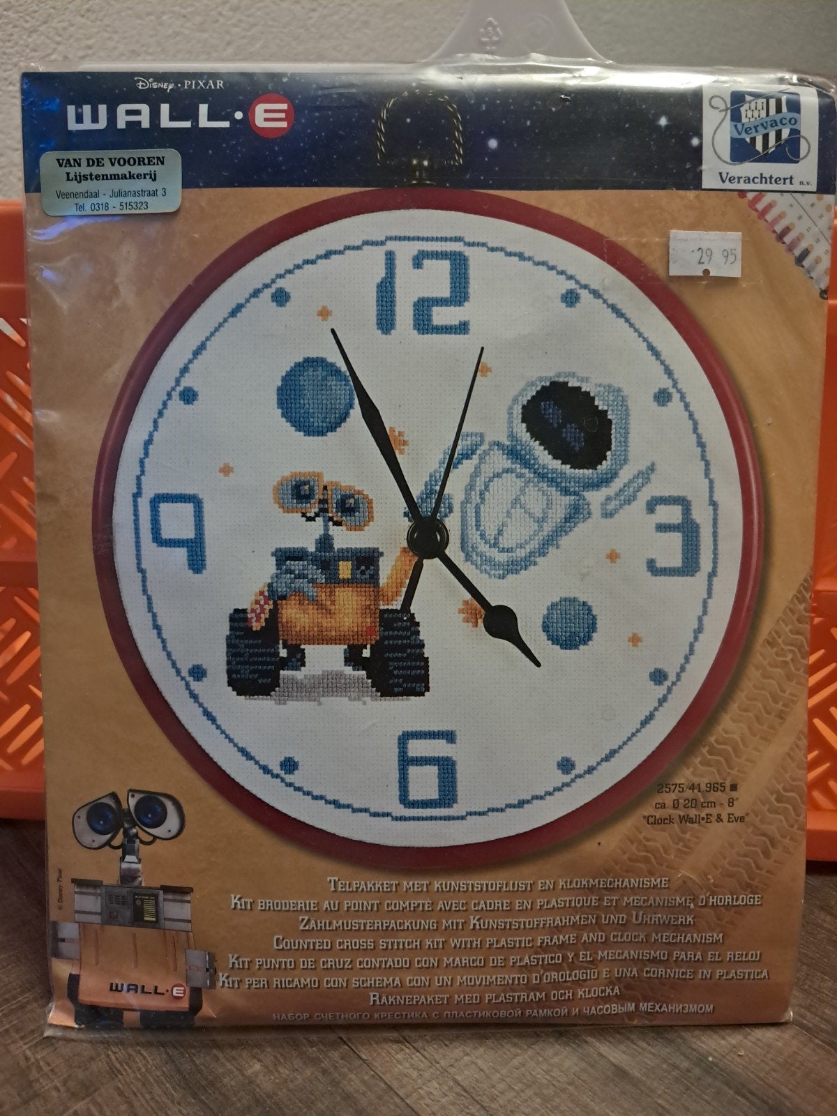 Disney Pixar WALL-E & EVE Klok Borduurpakket, Ophalen of Verzenden, Nieuw