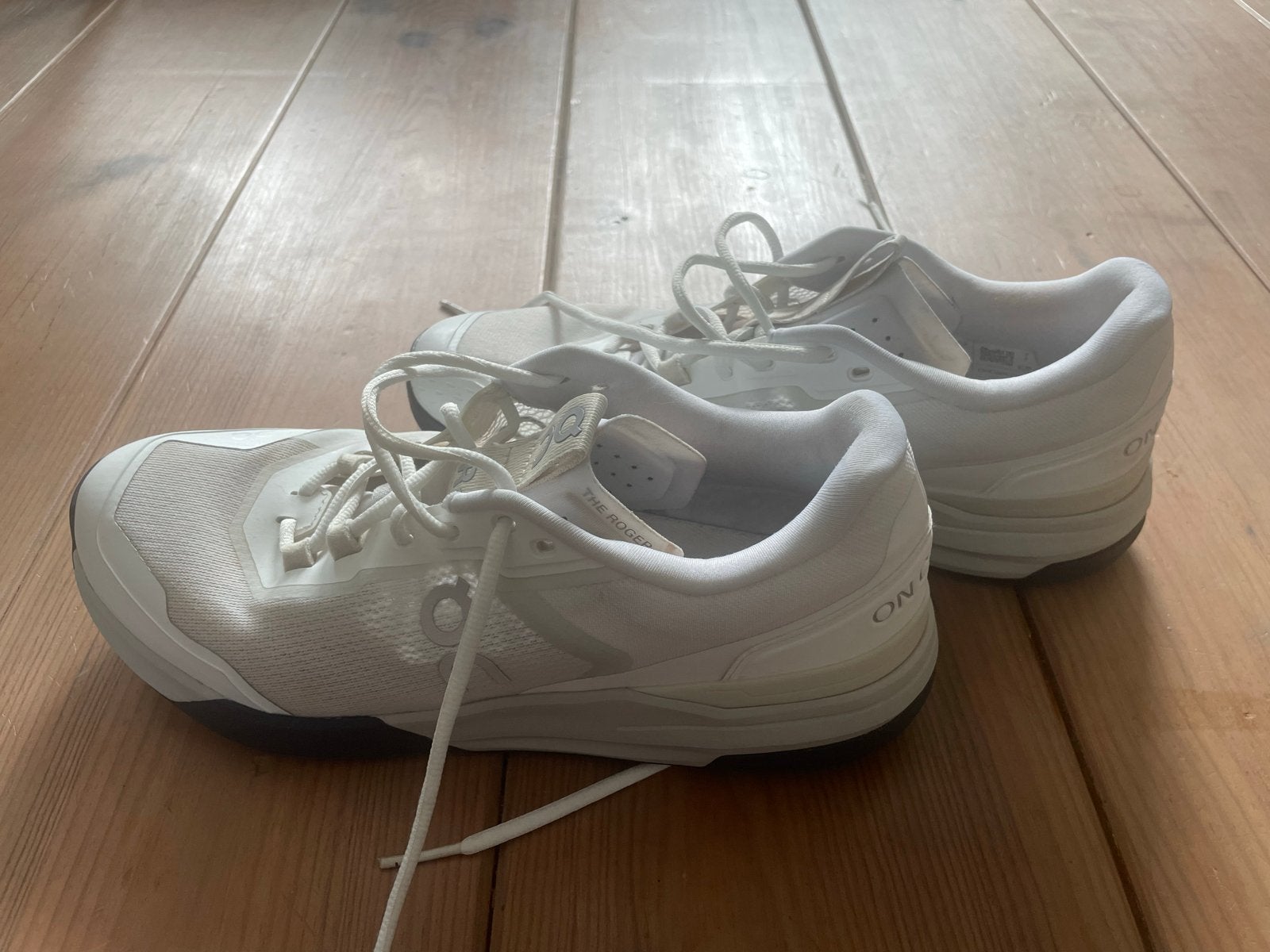 Tennisschoenen On the rodger maat 10.5/44,5 a 45, Overige merken, L00, Schoenen, Ophalen of Verzenden