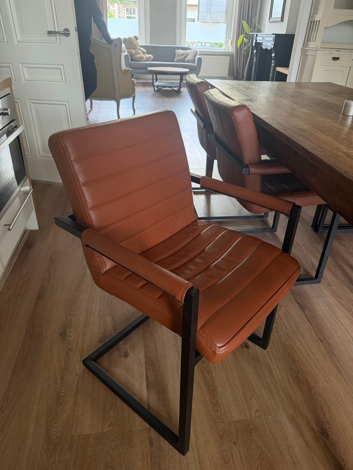 Leren eetkamerstoelen met armleuning - Cognac, Huis en Inrichting, Ophalen, Bruin, Leer, Zo goed als nieuw