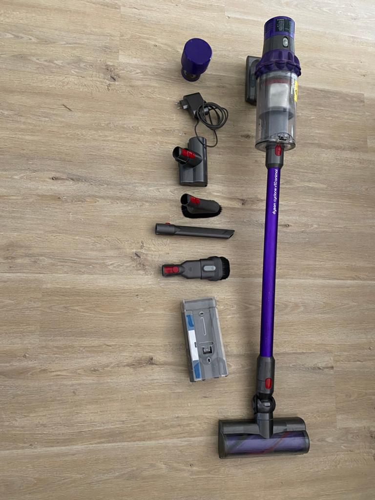 Dyson steelstofzuiger, Witgoed en Apparatuur, Stofzuigers, Gebruikt, Steelstofzuiger, Dyson, Draadloos, Geschikt voor harde vloeren