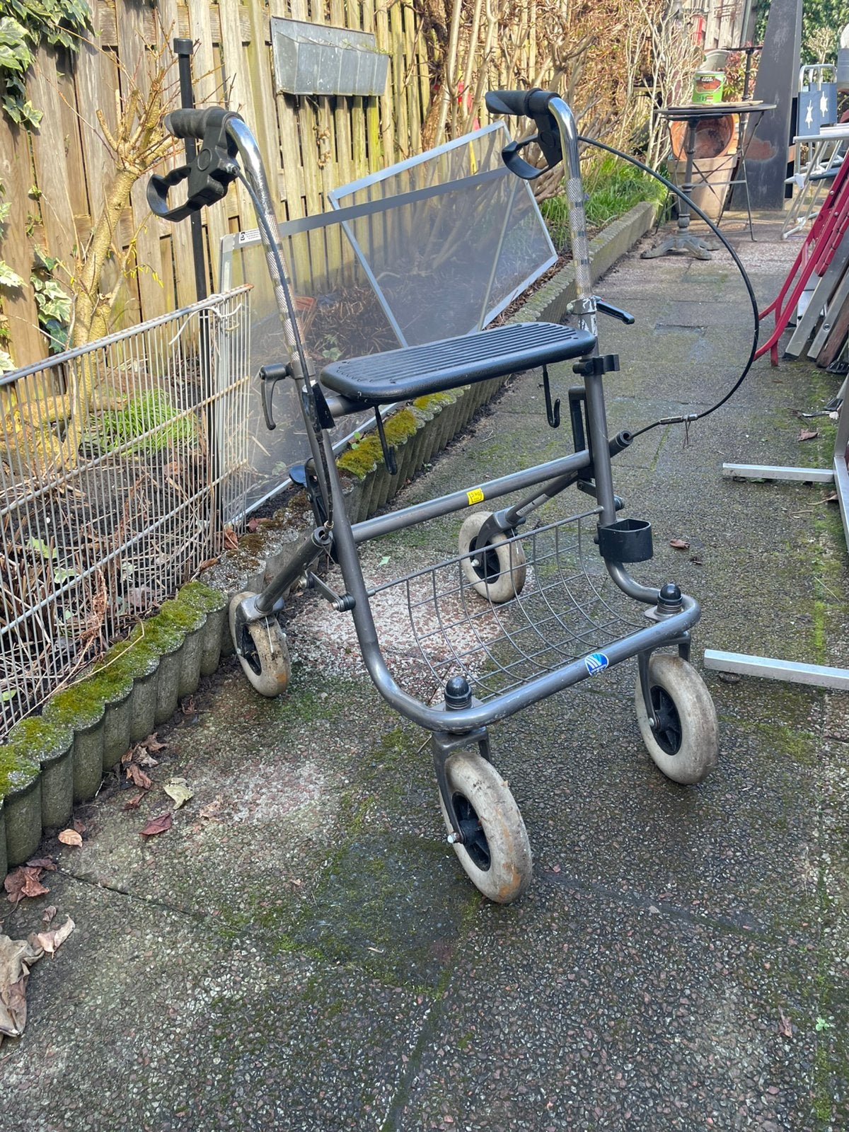 rollator zo goed als nieuwe, Diversen, Rollators, Ophalen, Zo goed als nieuw