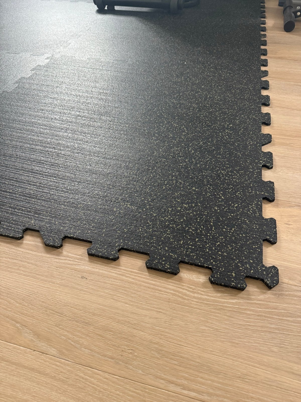 Rubberen puzzelmat home gym (18 stuks, 18m2), Sport en Fitness, Fitnessmaterialen, Ophalen, Zo goed als nieuw, Fitnessmat