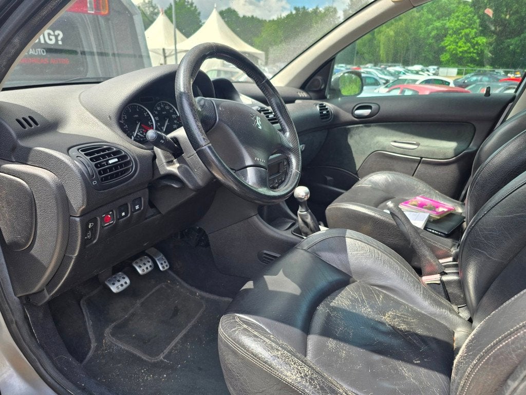 Peugeot 206 SW 2.0 GTI Vol leer Airco trekhaak LET OP LOOPT, Auto's, 136 pk, Gebruikt, 49 €/maand, Handgeschakeld