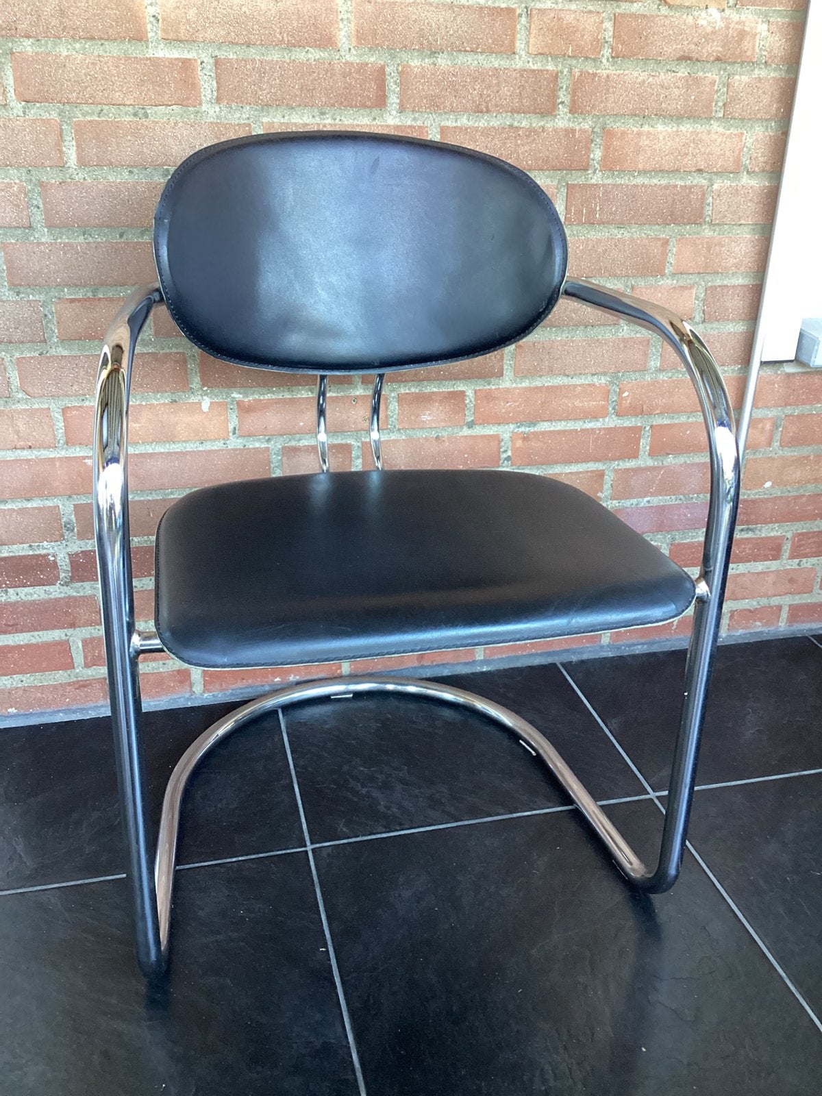 Set van 4 keukenstoelen, Huis en Inrichting, Stoelen, Ophalen, Gebruikt, Zwart, Overige materialen