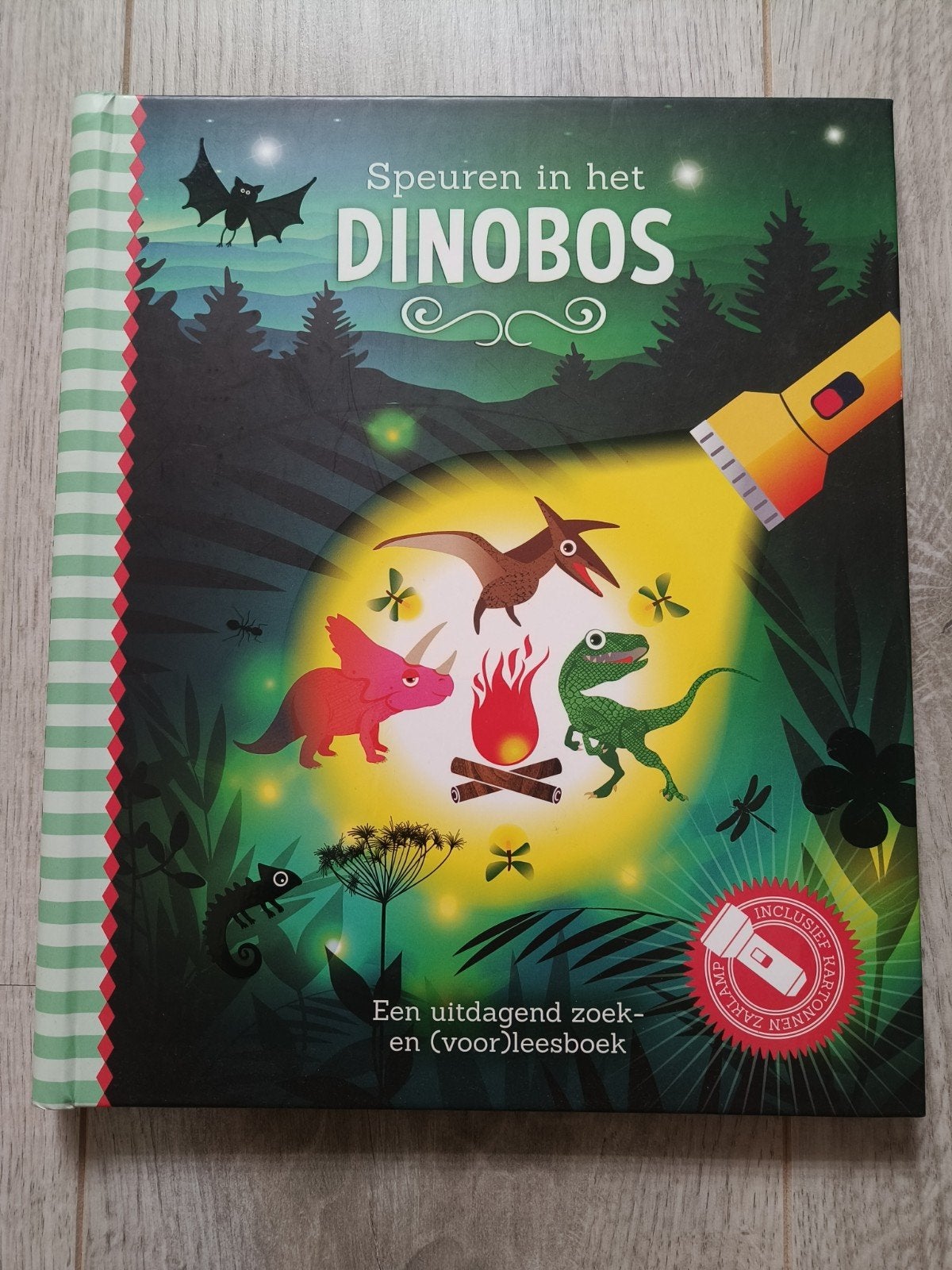 Speuren in het Dinobos - Zoek- en (voor)leesboek, Ophalen of Verzenden, Zo goed als nieuw, Onbekend, Sprookjes