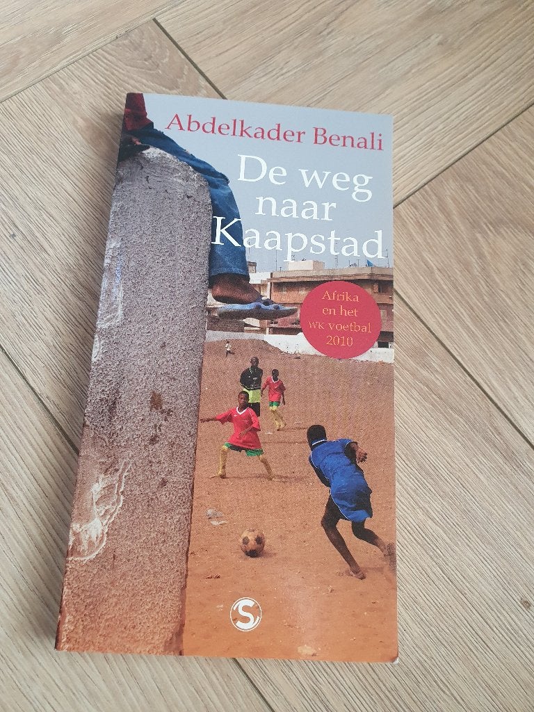 De weg naar Kaapstad | Benali | Afrika | voetbal | boek, Nieuw, Ophalen of Verzenden, Abdelkader Benali, Balsport