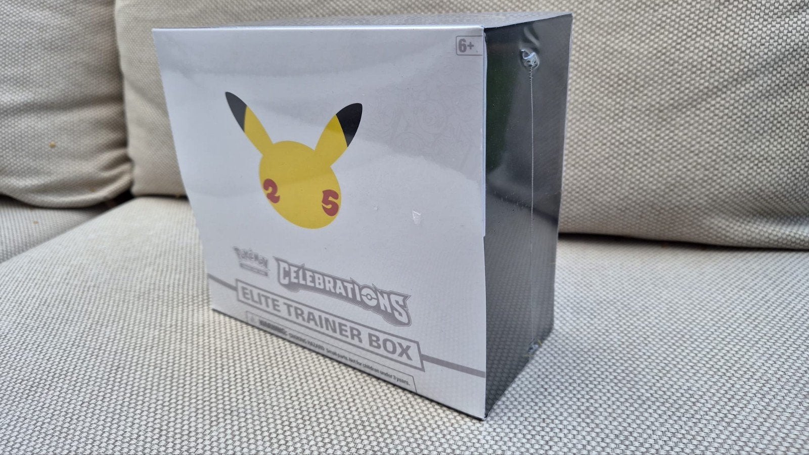 25th Celebrations Elite Trainer Box, Verzenden, Nieuw, Boosterbox