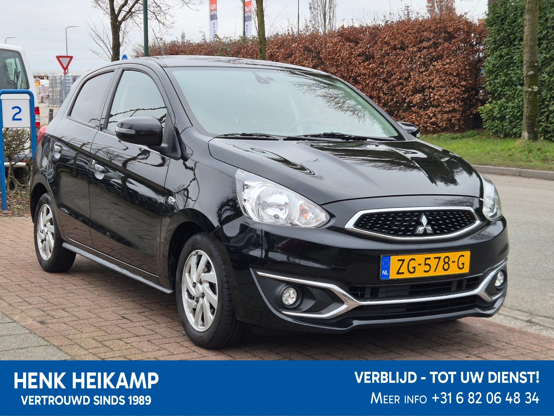 Mitsubishi Space Star 1.2 *CARPLAY| APK 04-2028!, Auto's, Gebruikt, 850 kg, Start-stop-systeem, Zwart