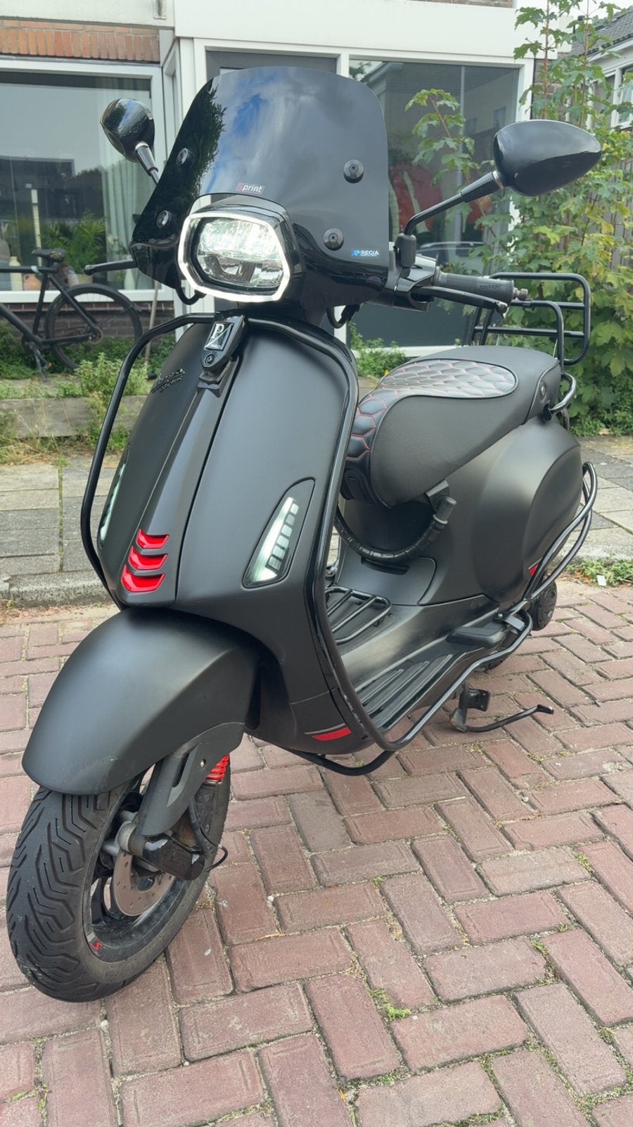 Vespa Sprint 2021 E5 Brom 14*** Km. Full Option, Fietsen en Brommers, Ophalen, Zo goed als nieuw, Overige typen, Vespa