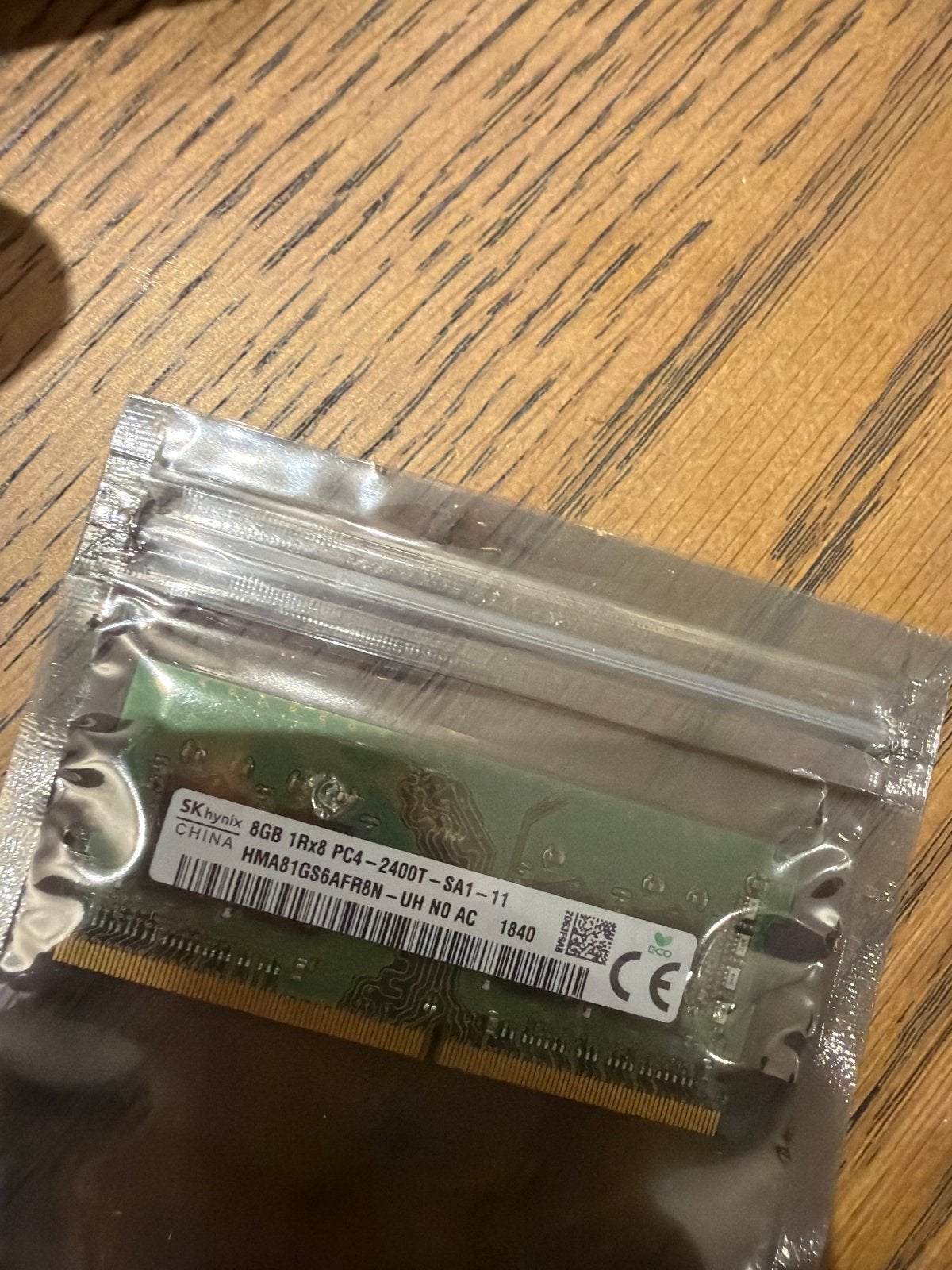 SK Hynix 8GB DDR4 RAM PC4-2400T Laptop Geheugen, Computers en Software, RAM geheugen, DDR4, 8 GB, Nieuw, Ophalen of Verzenden