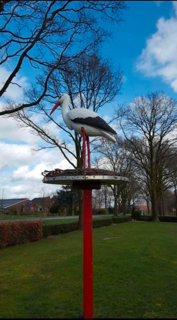 Te huur ooievaar op nest, Ophalen, Zo goed als nieuw, Geboortebord