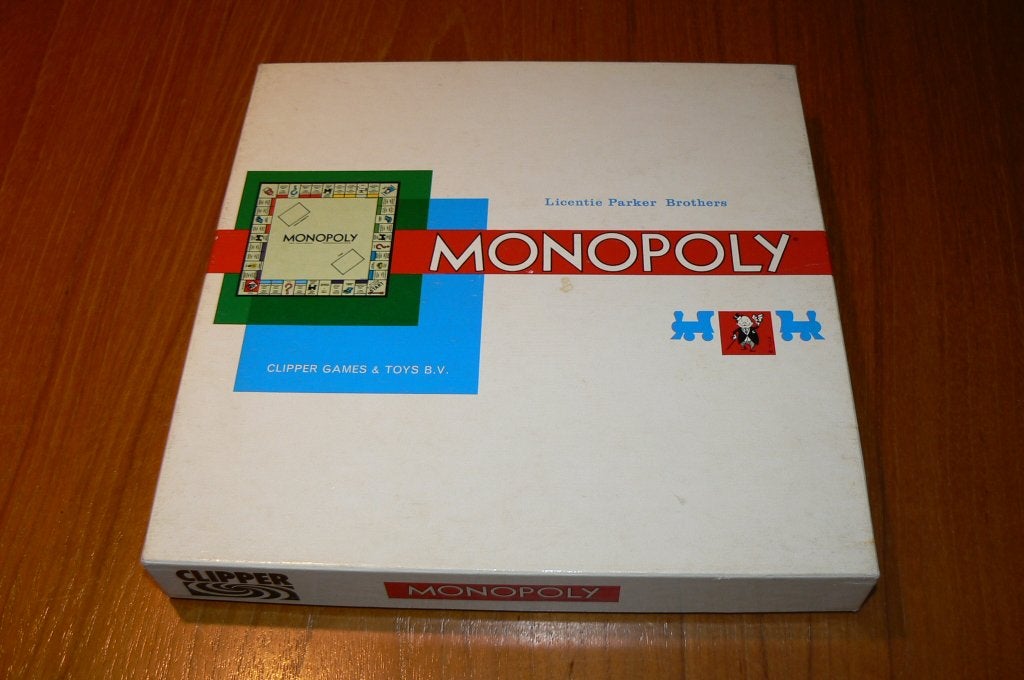 Vintage Monopoly blauw witte doos van Clipper uit 1978, Een of twee spelers, Ophalen of Verzenden, Zo goed als nieuw, Clipper